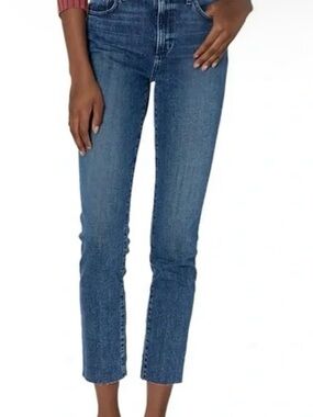 NWT Joe’s Jeans Lara Mid Rise